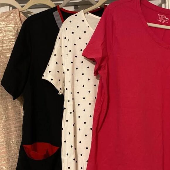 Multiples Tops - Women’s lot‎ of 5 short sleeve shirts size 2XL